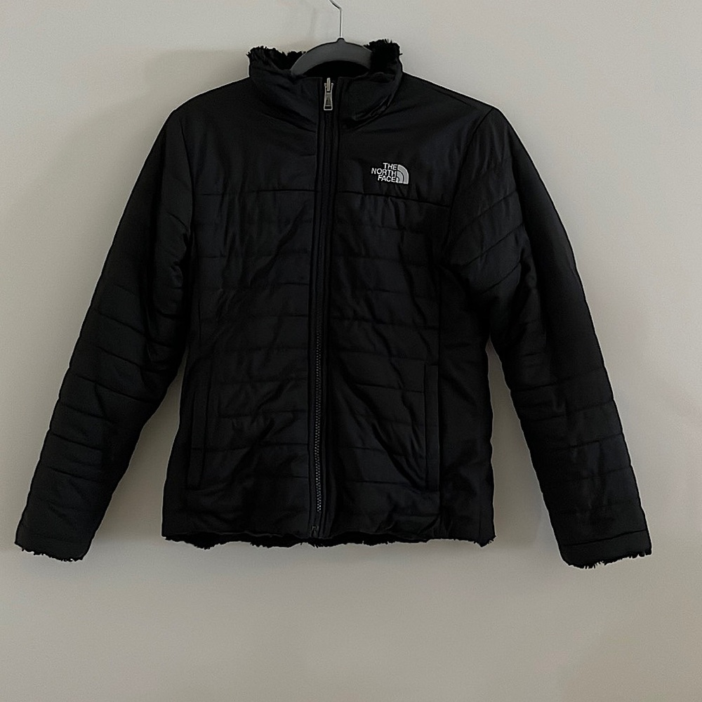 Girls/Womens Northface puffer reversible jacket in black. Girls-L, Womens-S
